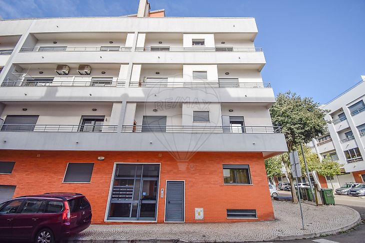 Apartamento T2 à venda em Almada